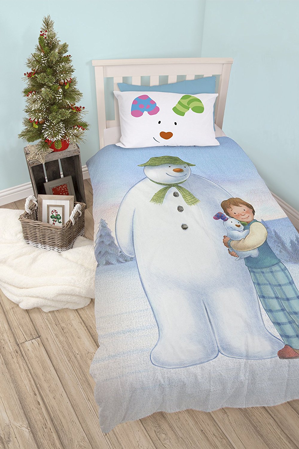 The Snowman and Snowdog Panel Single Bed Duvet Quilt Cover Set